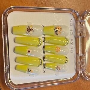 Press‎ On Nails Yellow Bee Floral Rhinestone Accent Coffin Medium